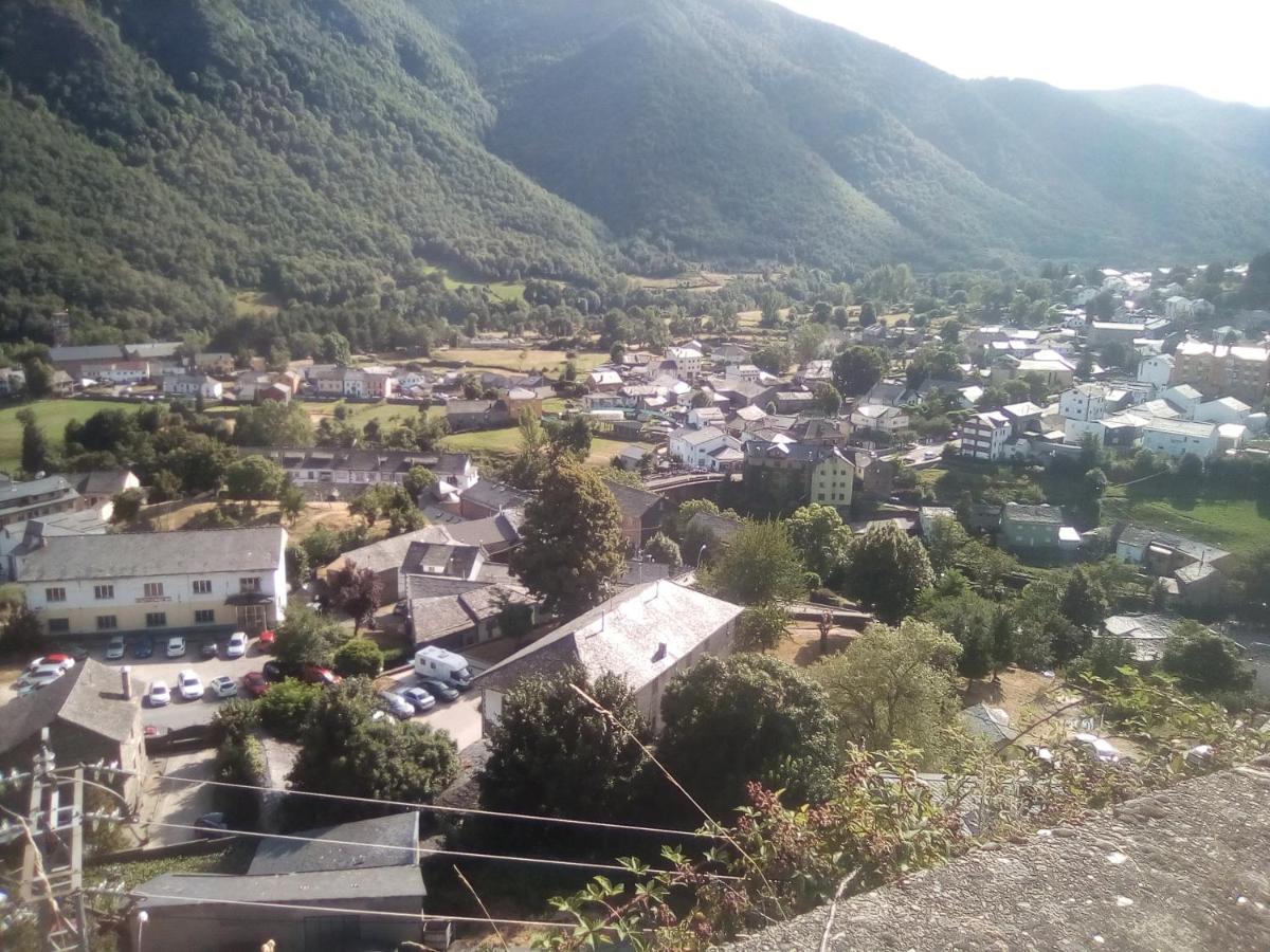 El cordal de laciana Caboalles de Abajo Exterior foto