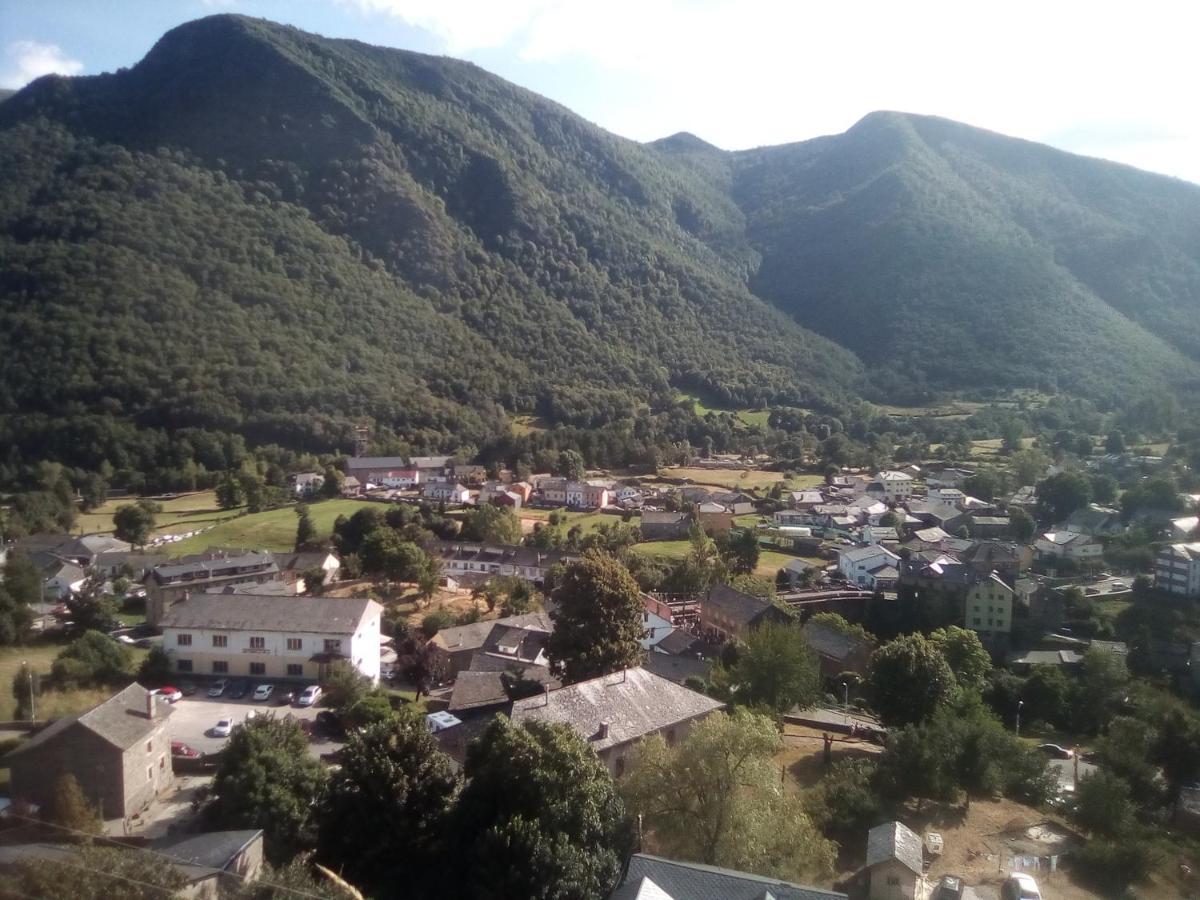 El cordal de laciana Caboalles de Abajo Exterior foto